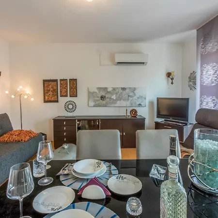 Fuer 4 Personen Ca 75 Qm In Crikvenica, Kvarner Bucht Und Umgebung Apartament Crikvenica