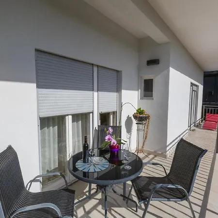 Fuer 4 Personen Ca 75 Qm In Crikvenica, Kvarner Bucht Und Umgebung Apartament